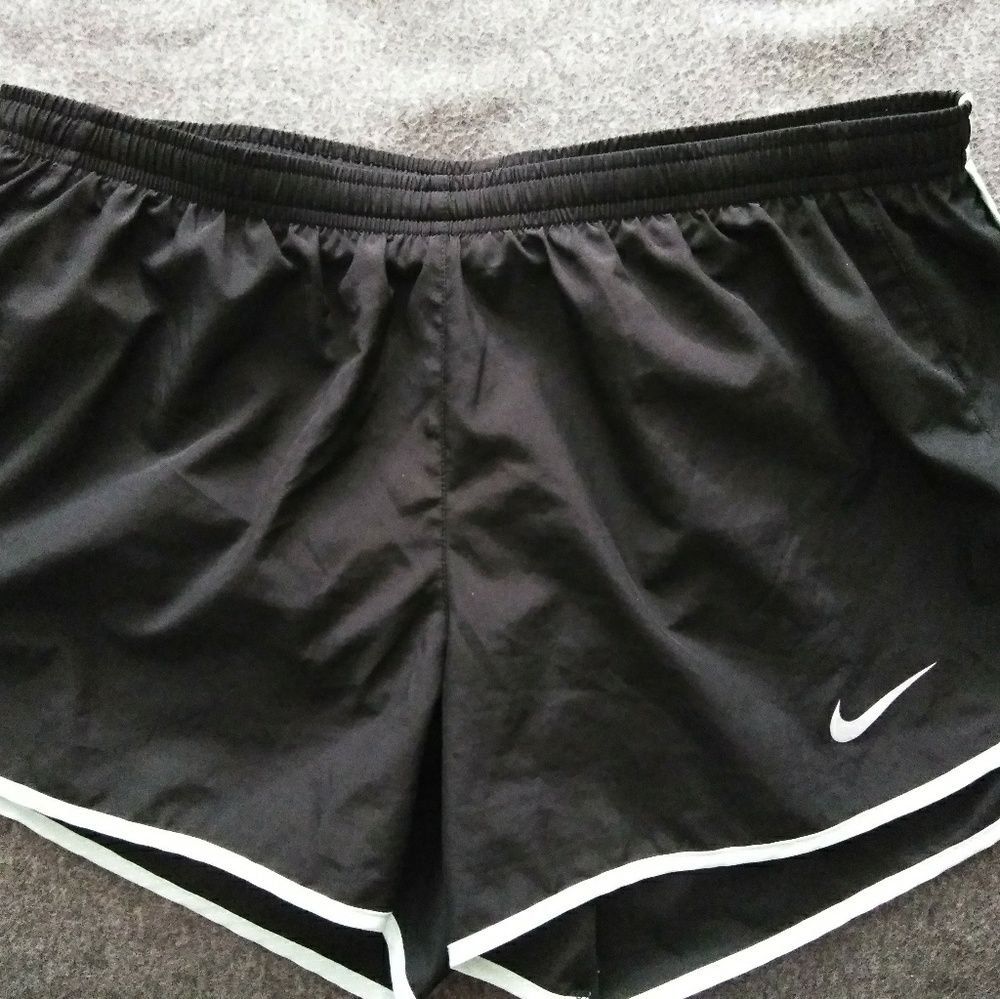 Wmn's Dri Fit Nike Shorts